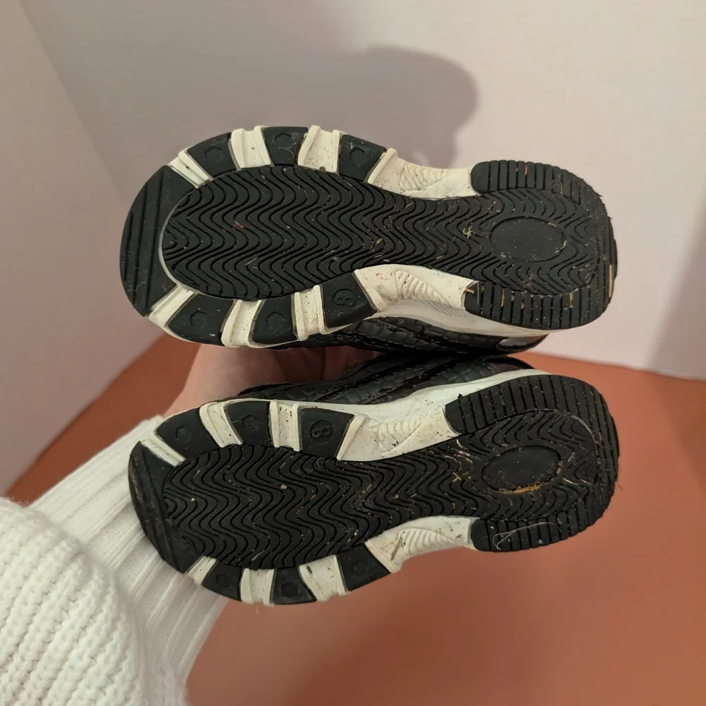 Jurassic World Toddler Boy Open-Toe Sandals in Size 8